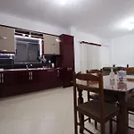 B شقة *